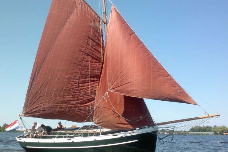 Gaffeltopzeil-kotter Hellas